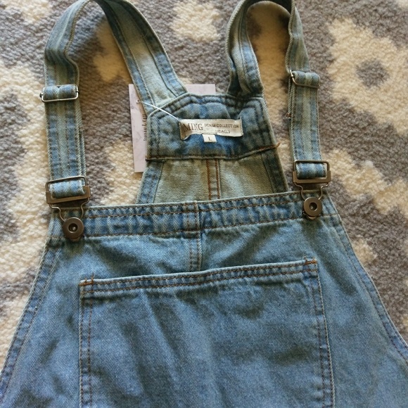 Cute mini denim overalls 🎉 SALE🎉 One size left! - Picture 3 of 4