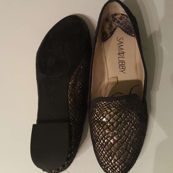 Black and Gold Flats - Picture 4 of 4