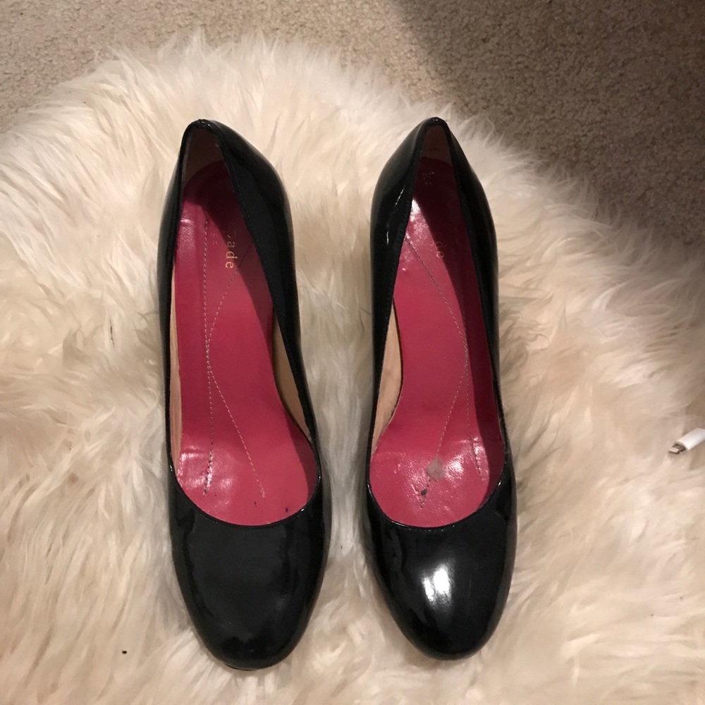 Kate Spade black pumps size 6