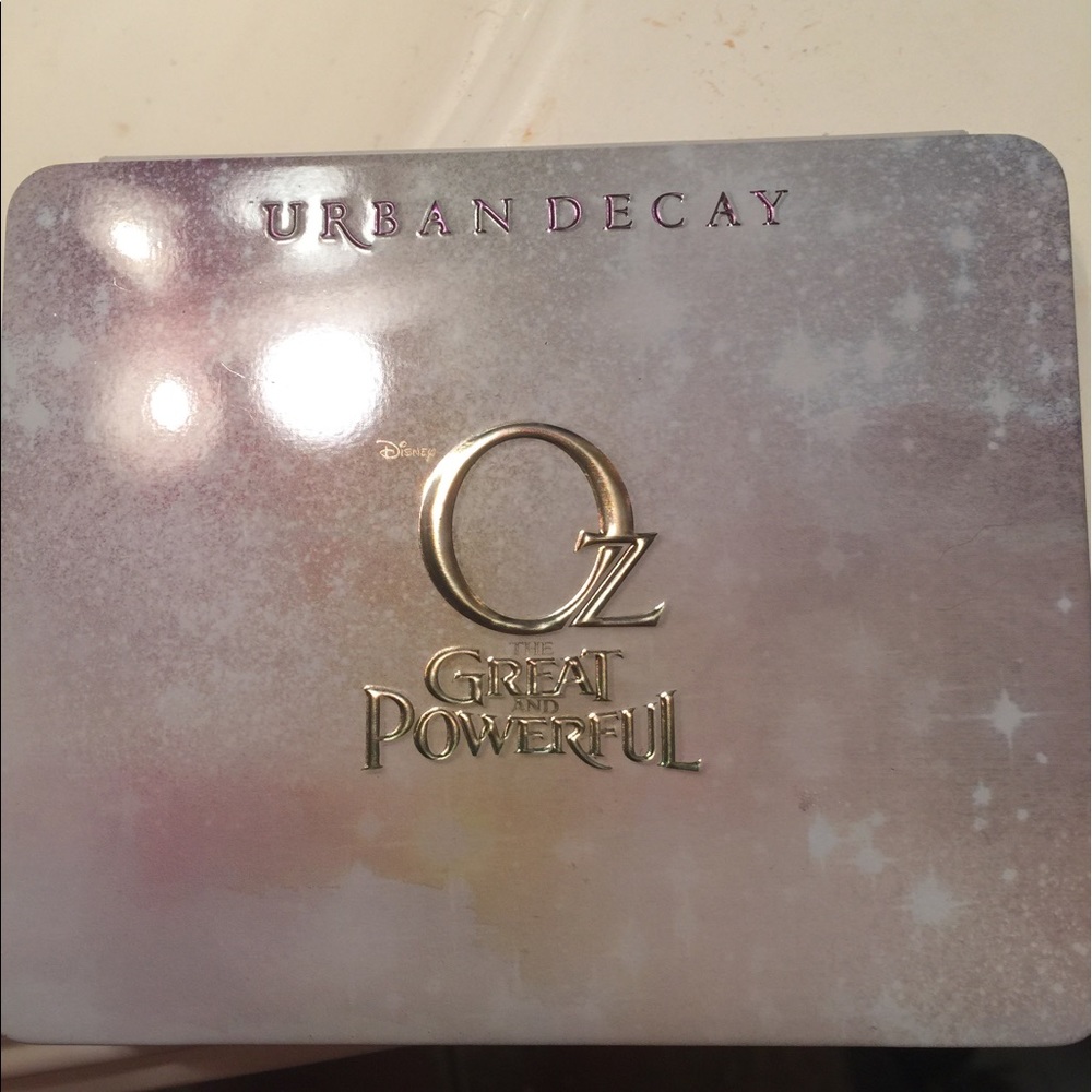 Urban decay Glinda palette oz limited edition