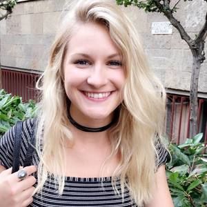 Meet your Posher, Lauren