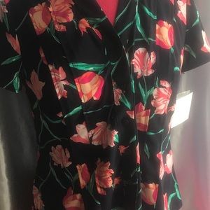 Brand New Very Pretty flower print women's Blouse