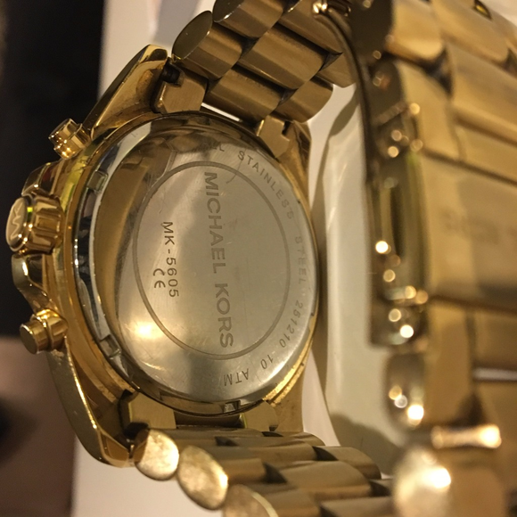 Michael Kors Watch - Picture 5 of 7