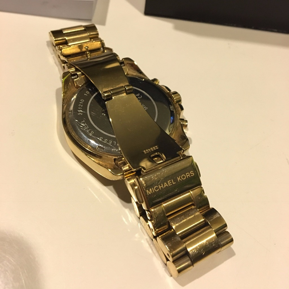 Michael Kors Watch - Picture 6 of 7