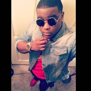 Meet your Posher, Lee