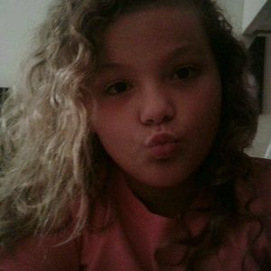 Meet your Posher, Chloe