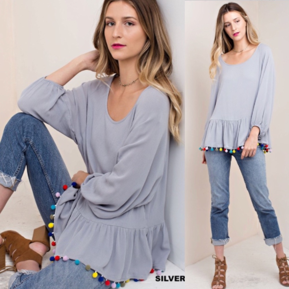 🎀NEW🎀 Stylish Pom Pom Blogger Peplum Top in Gray - Picture 2 of 2