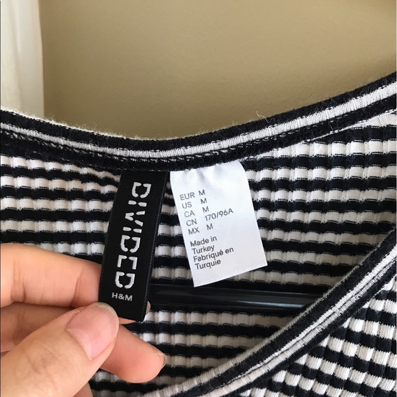 $10 for 3. H&M divided cardigan - Picture 2 of 2