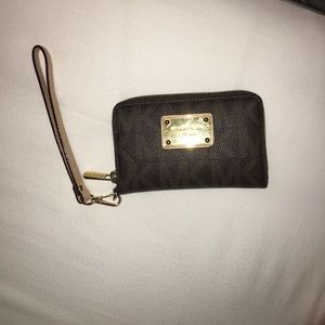 Michael Kors wristlet