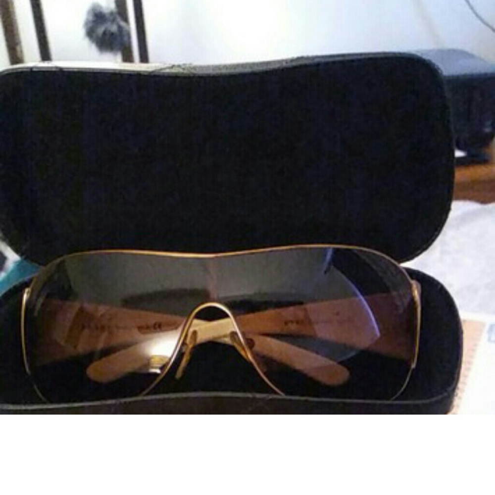 Prada sun glases