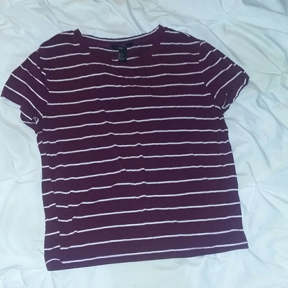 Crop top maroon striped shirt size large