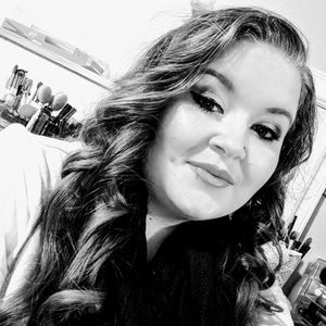 Meet your Posher, Shyrah