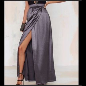 ❄️NWT Nasty Gal Sleeking Out Skirt M❄️