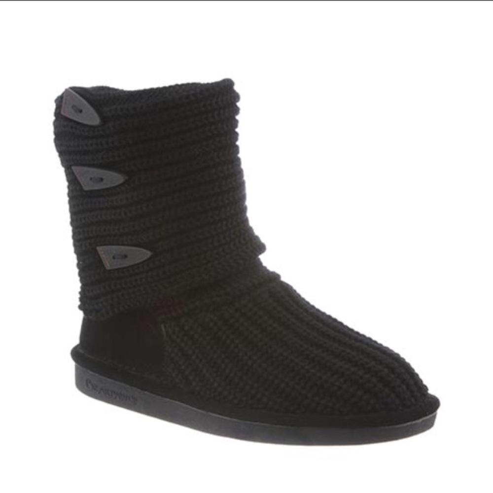 Bear paw knit boots size 6
