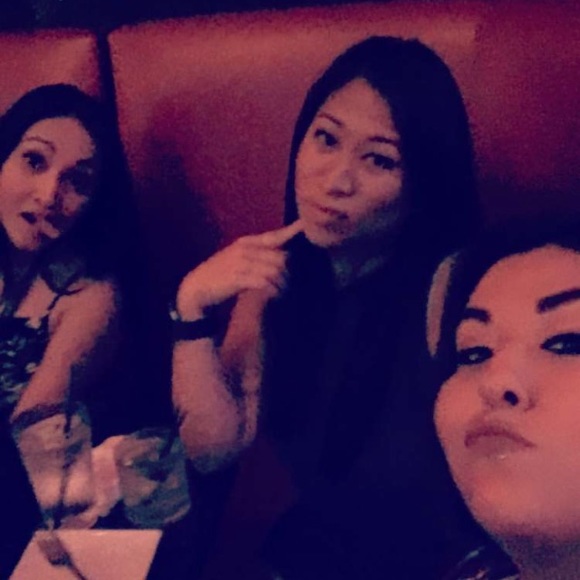 Bundle up and let's make you a steal! - Picture 3 of 4