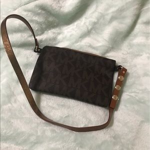 MK wallet bag