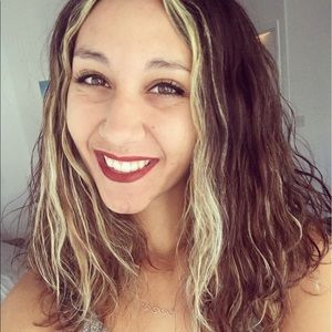 Meet your Posher, Marina