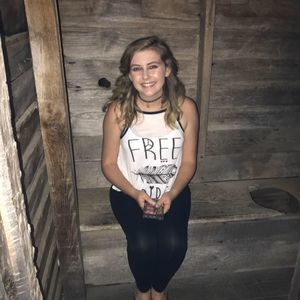 Meet your Posher, Savanah