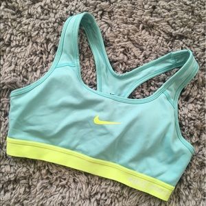 Nike Pro Padded Sports Bra