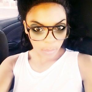 Meet your Posher, Kaylan