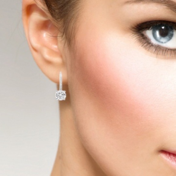 DISCOUNTED Swarovski Elements Leverback Earrings - Picture 3 of 7