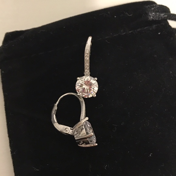 DISCOUNTED Swarovski Elements Leverback Earrings - Picture 7 of 7