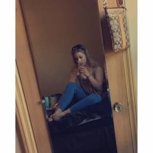 Meet your Posher, Alexis