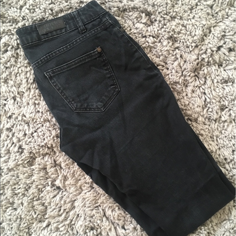Celebrity Pink Jeans All Black Skinny Jeans Size 3