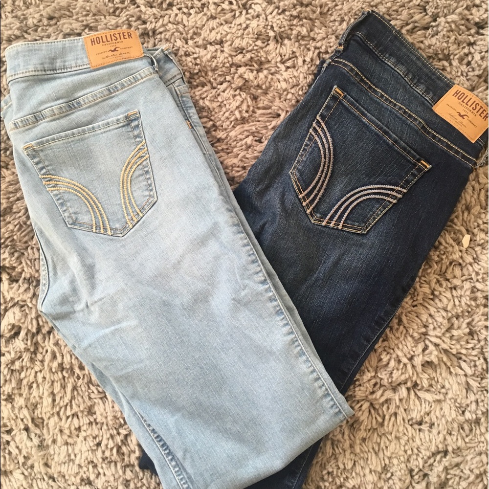 2 PAIRS for $35 total Hollister Skinny Jeans