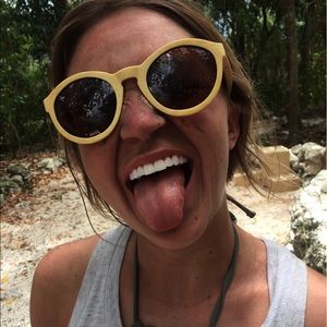 Meet your Posher, Nicole