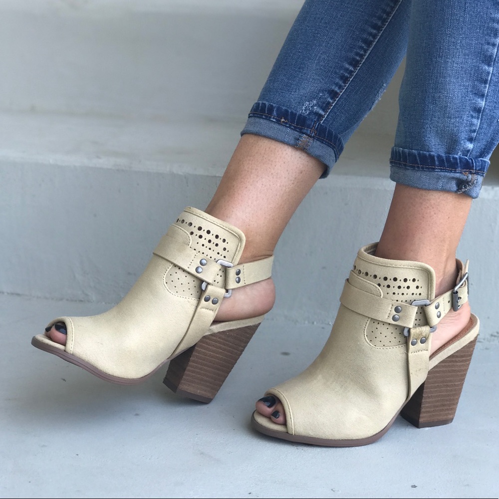 Harness Peep Toe Distressed Bootie Sandals - Picture 5 of 8