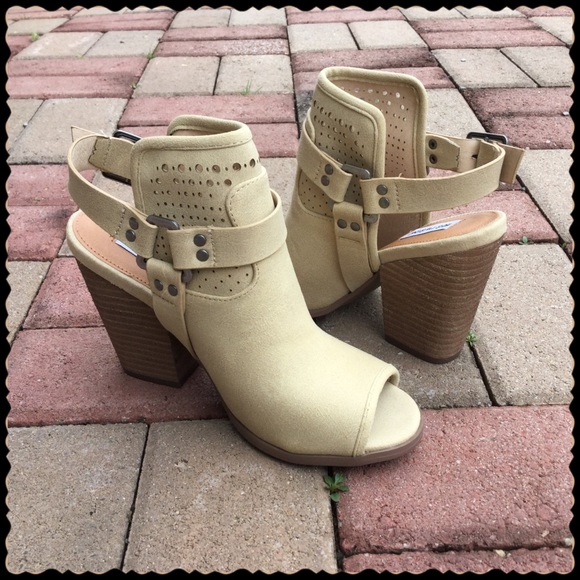 Harness Peep Toe Distressed Bootie Sandals - Picture 3 of 8