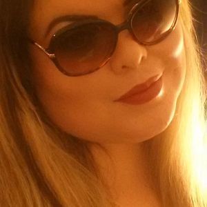 Meet your Posher, Annie