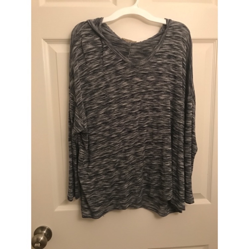 Long sleeve with hood