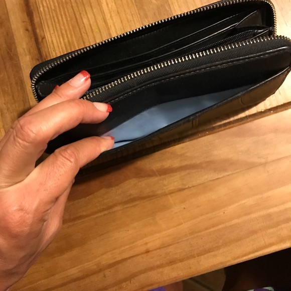 Wallet - Picture 3 of 3
