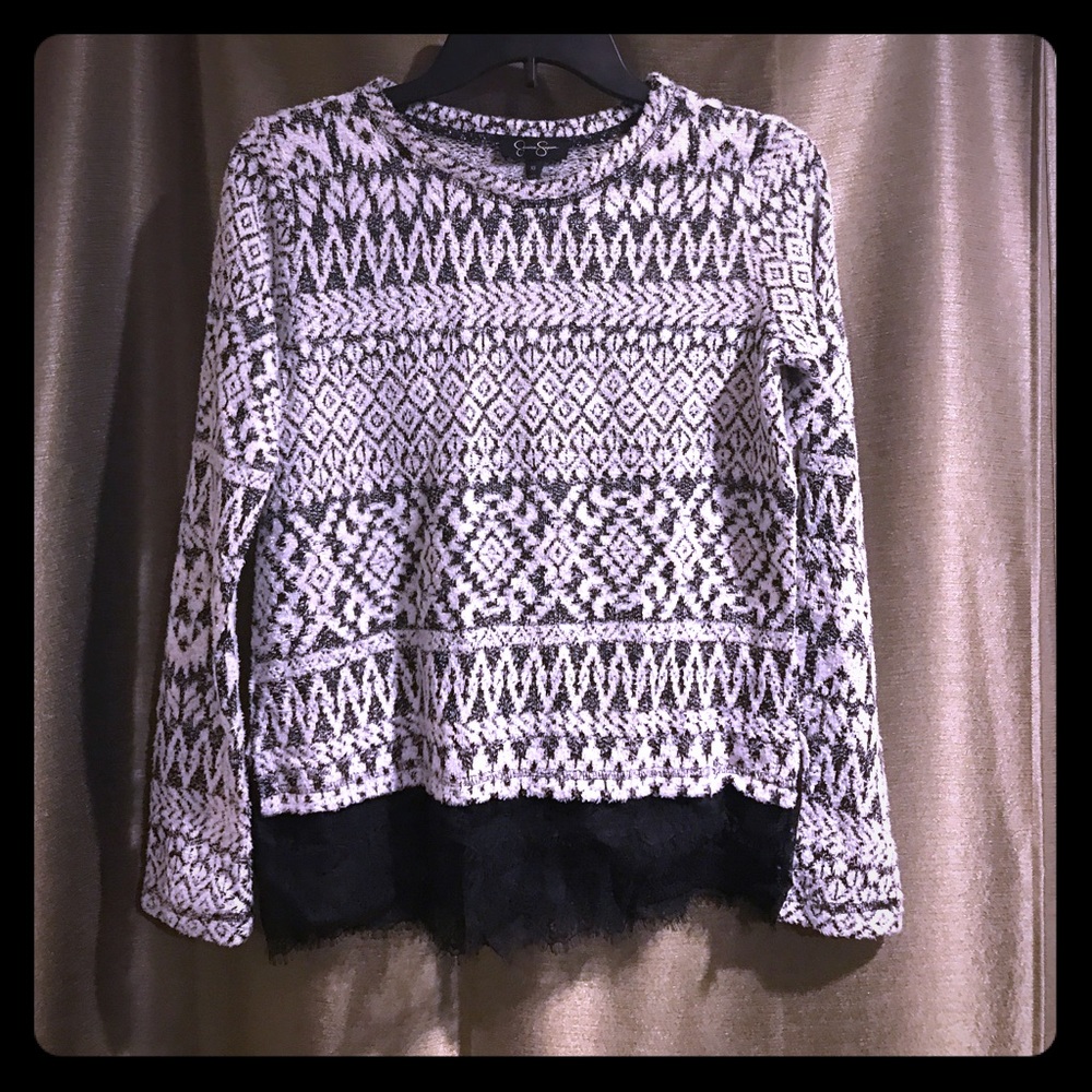 White and black light sweater by Jessica Simpson