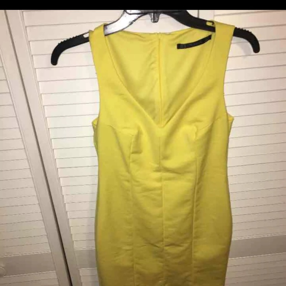 Yellow sleeveless Zara dress