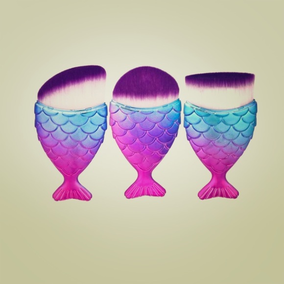NEW 4pcs Mermaid Makeup Brush Set - Picture 4 of 5