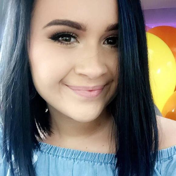 Meet your Posher, Chloe - Picture 1 of 1