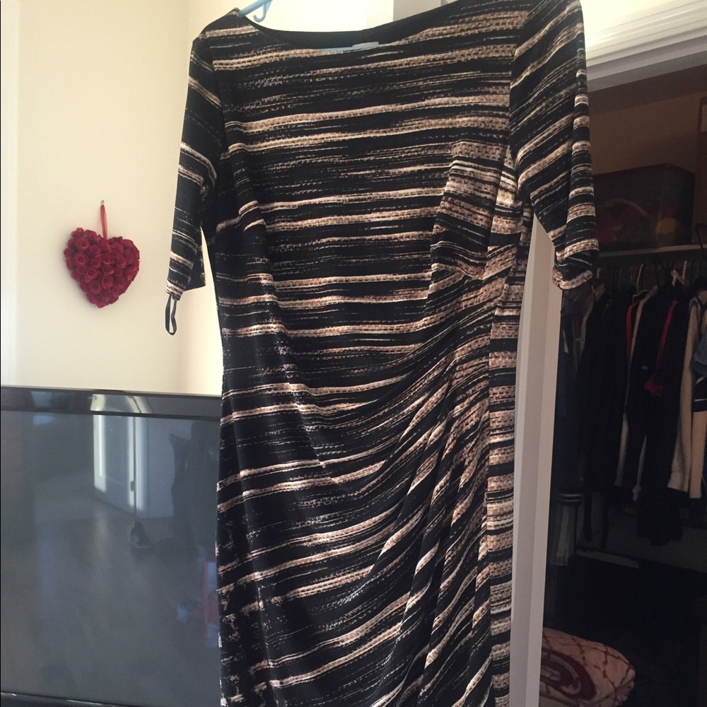 Ann klein knee length dress.
