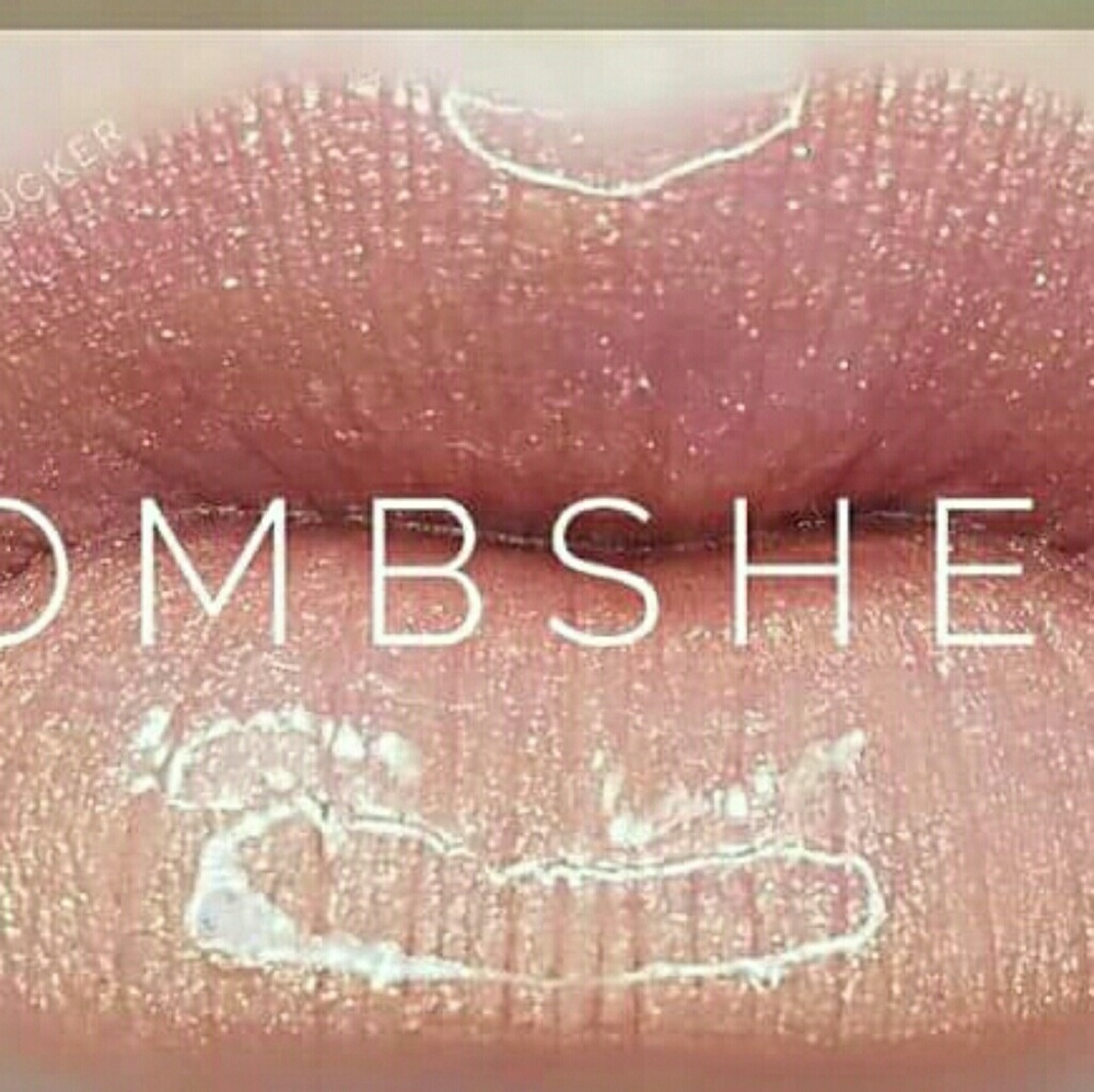 bombshell lipsense with silver glitter gloss