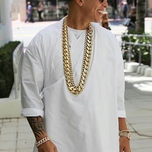 Meet your Posher, Raymond