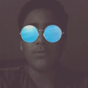 Meet your Posher, Nicolas