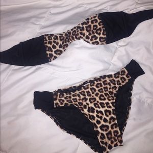 Leopard bikini