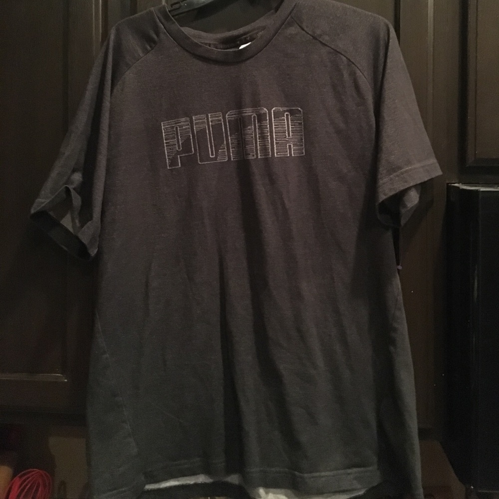Puma xl charcoal t shirt, sweat resistant
