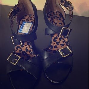 Jessica Simpson heels