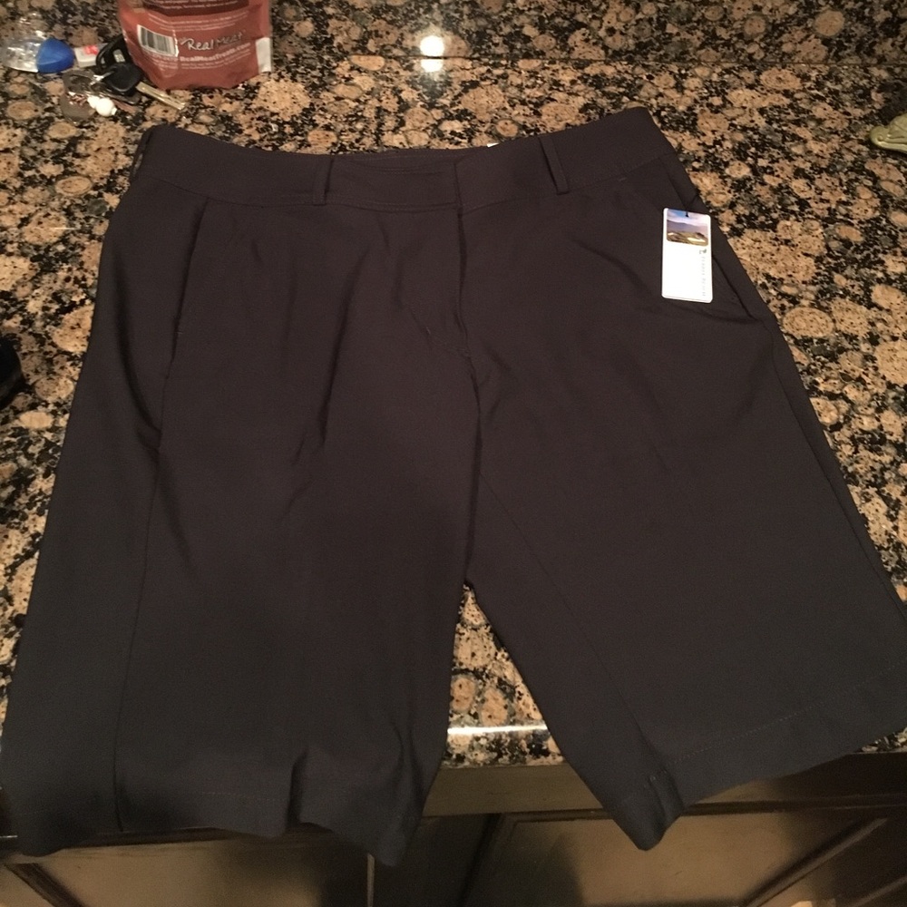 Pebble beach black shorts size 12 (aka 32)