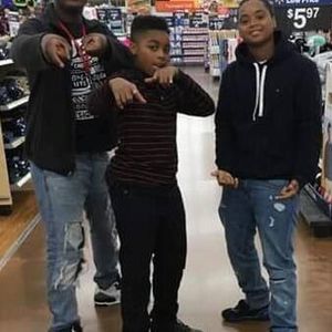 Meet your Posher, Honcho