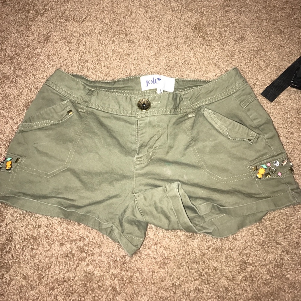 Really cute green shorts