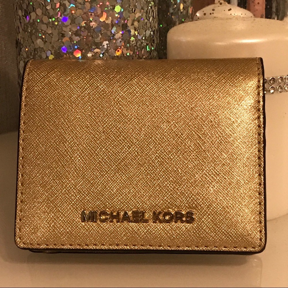 ❌SOLD❌ Michael Kors Jet Set Travel Metallic Wallet